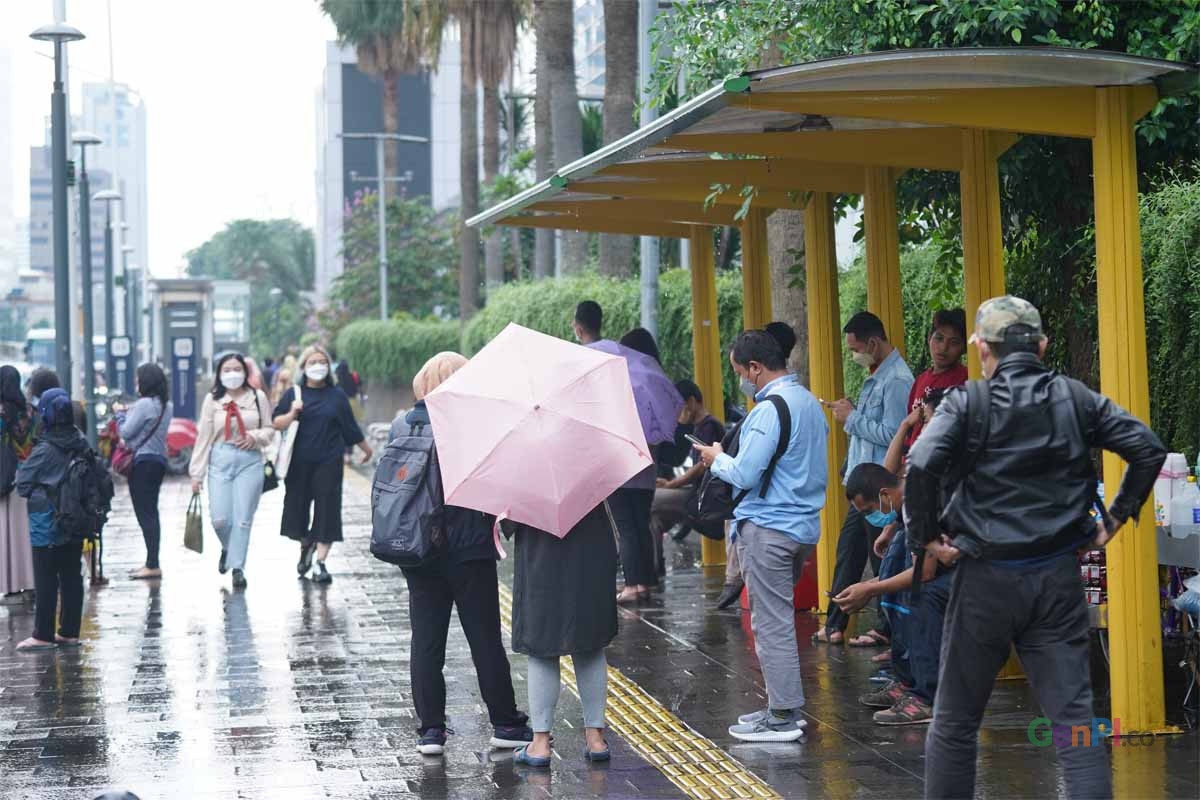 Waspada Hujan: Ramalan Cuaca Jawa Timur 24 Maret Waspada Hujan: Ramalan Cuaca Jawa Timur 24 Maret