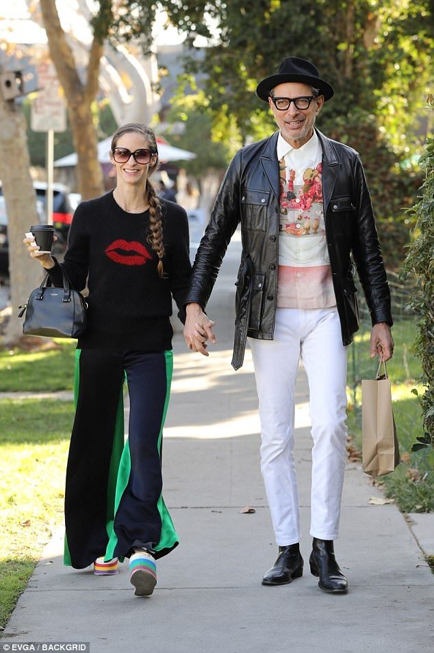 Who Is Jeff Goldblum Married To? Emilie Livingston's Age And Family Life Who Is Jeff Goldblum Married To? Emilie Livingston's Age And Family Life