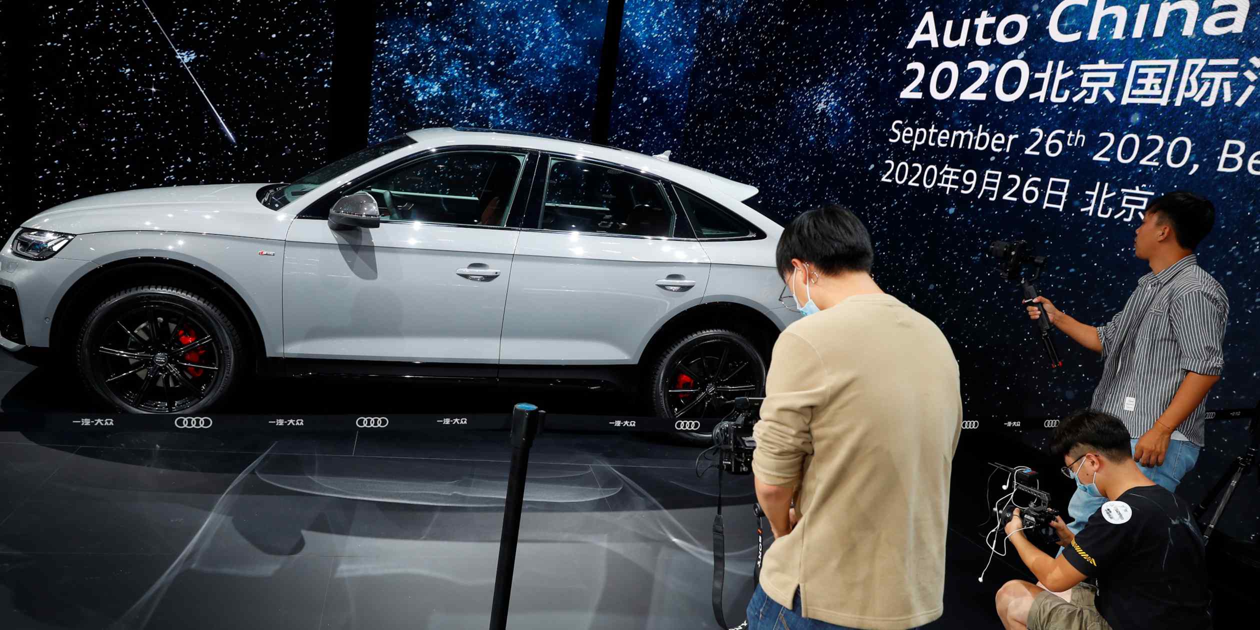 Why Are BMW And Porsche Facing Difficulties In China? A Deep Dive Why Are BMW And Porsche Facing Difficulties In China? A Deep Dive