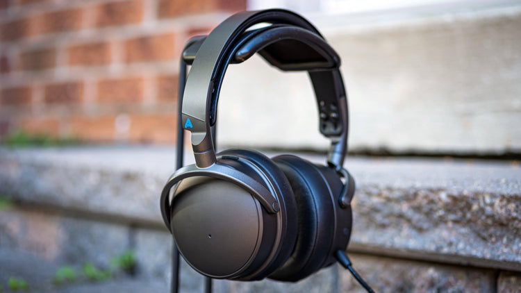 Wireless Headphones: A Look At The Latest And Greatest Wireless Headphones: A Look At The Latest And Greatest