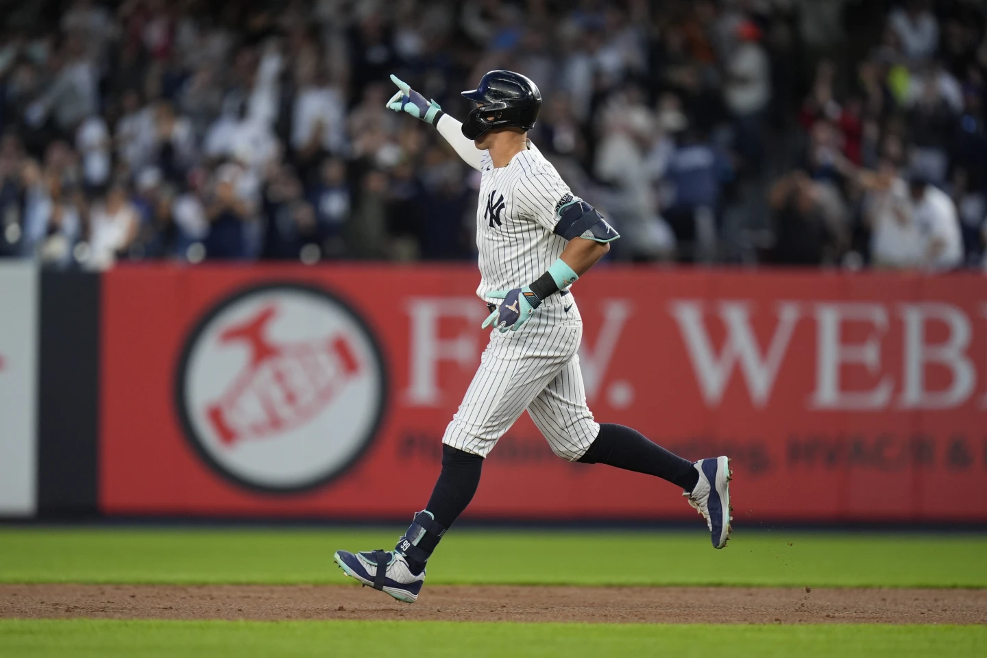 Yankees' Historic Night: 9 Home Runs, Judge's Trio Power 2025 Season Opener Yankees' Historic Night: 9 Home Runs, Judge's Trio Power 2025 Season Opener